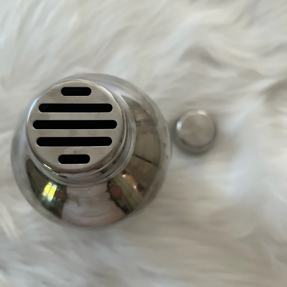 Williams Sonoma Stainless Steel Cocktail Shaker
